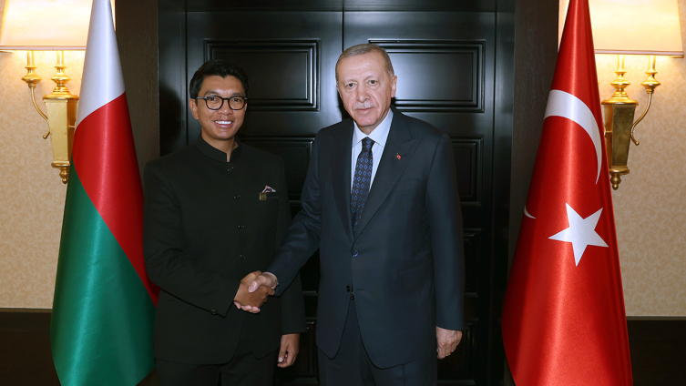 Cumhurbaşkanı Erdoğan'ın Antalya diplomasisi sürüyor