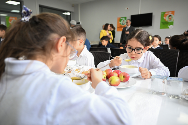 Kantinlerde "meyve ve çorba günü" etkinliği başlatıldı