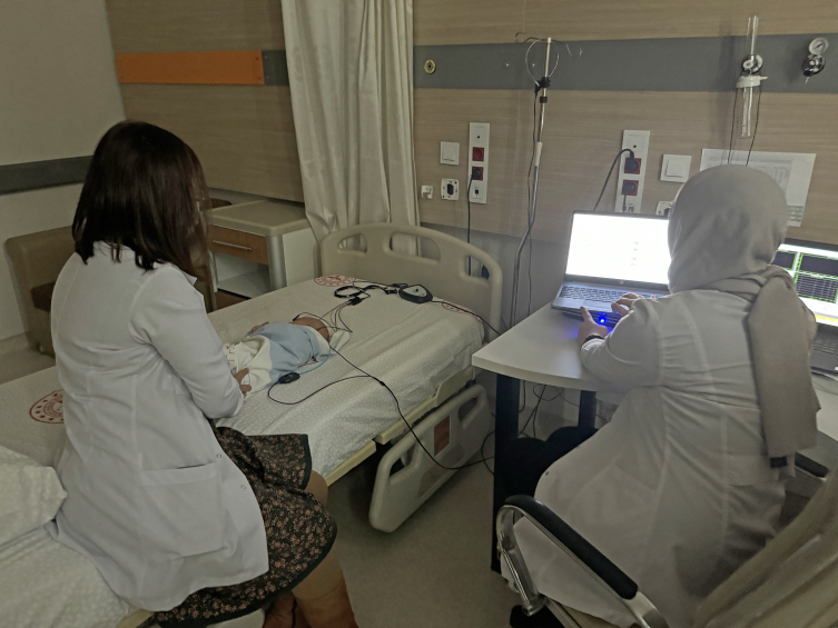 Yalova'daki tanı merkeziyle bebeklerde işitme kaybının önüne geçiliyor