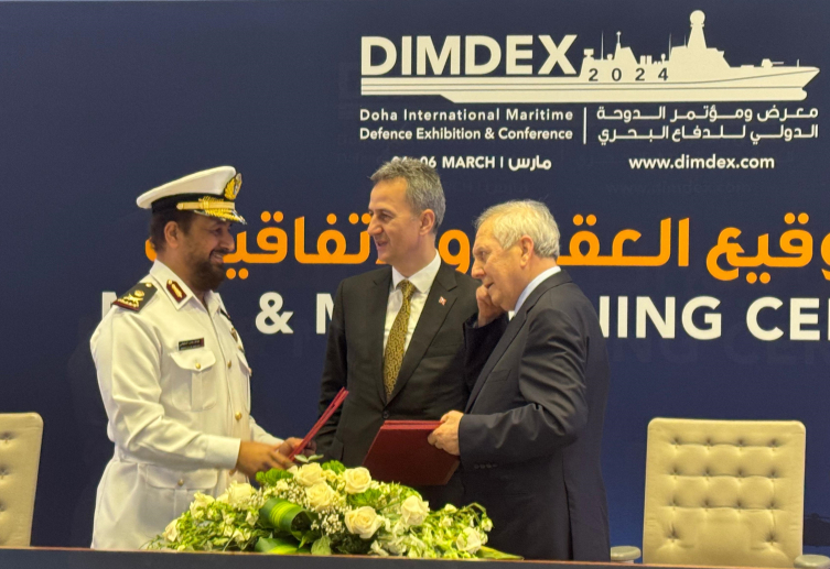 Türk savunma sanayii Katar'a 2 hücumbotu ihraç etti