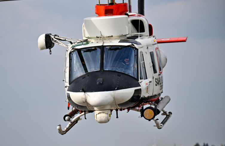 Sahil Güvenliğin kadın pilotları her an göreve hazır