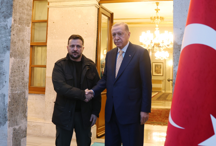 Cumhurbaşkanı Erdoğan, Zelenskiy ile bir araya geldi