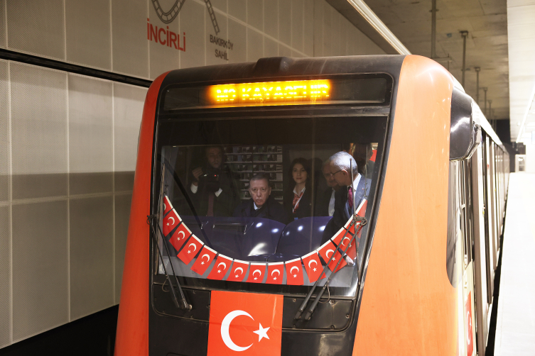 Erdoğan, Bakırköy Sahil-Bağcılar Kirazlı Metro Hattın'nın açılış sürüşünü yaptı