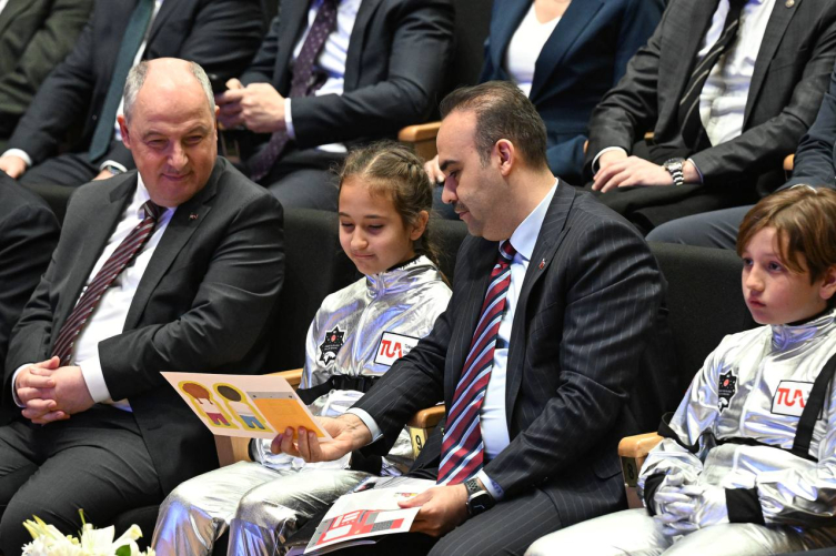 Bakan Kacır: 11'inci bilim merkezini Denizli'de hizmete sunduk