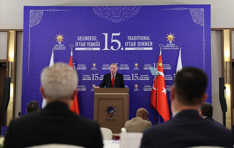 Cumhurbaşkanı Erdoğan: Katile katil demekten bizi alıkoyamazlar