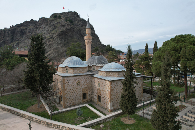 Çorum'daki tarihi aşevi 500 haneye yemek ulaştırıyor