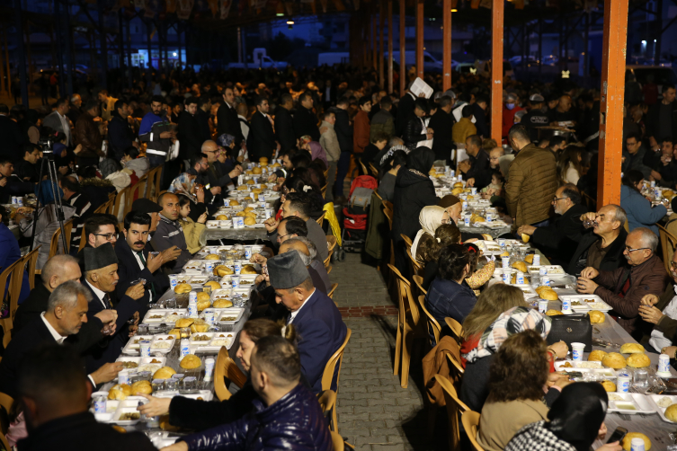 Bakan Bayraktar: Türkiye'yi kendi kendine yeten büyük, güçlü bir ülke yapmak istiyoruz