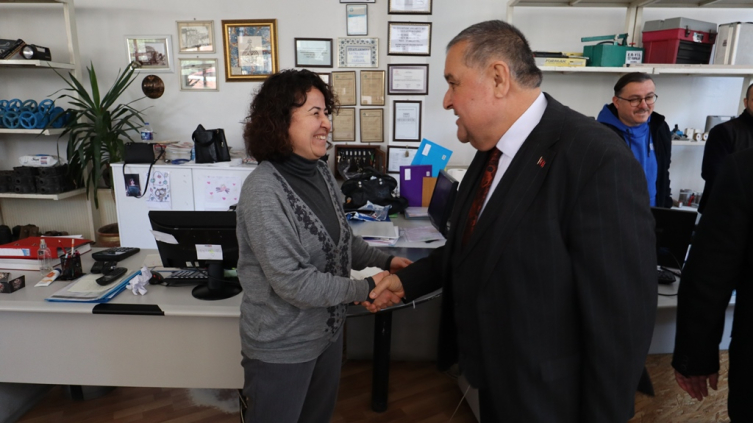 Bartın Belediye Başkanı Fırıncıoğlu, esnafı ziyaret etti
