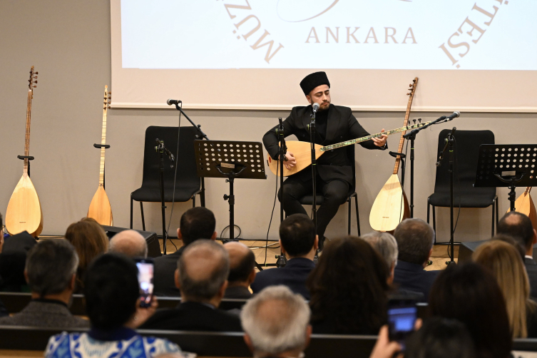 Aşık Veysel vefatının 51. yılında uluslararası sempozyumda anıldı