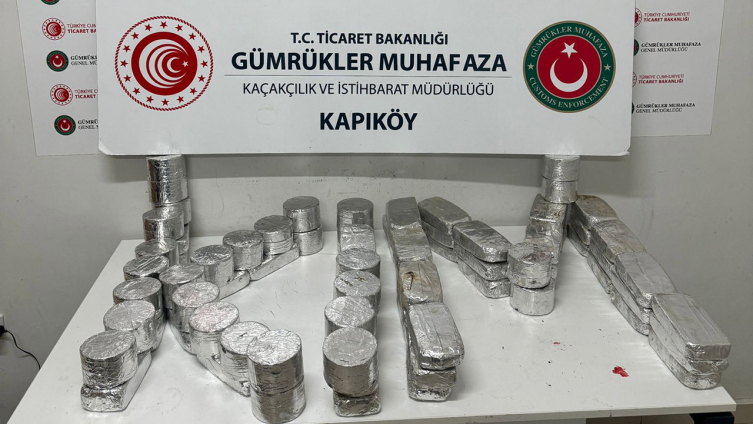 Gümrük Muhafaza ekipleri kaçakçılara göz açtırmadı