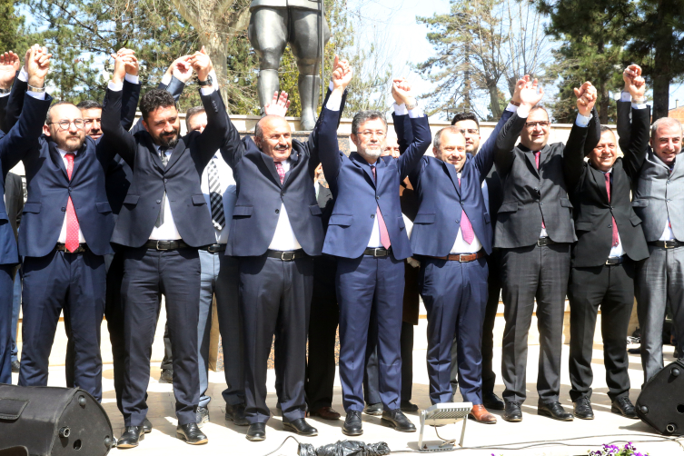 Bakan Yumaklı: Türkiye Yüzyılı'nı 81 ilimizle birlikte inşa edeceğiz