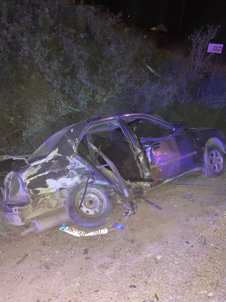 Yalova'da otomobil ile hafif ticari araç çarpıştı: 4 kişi yaralandı