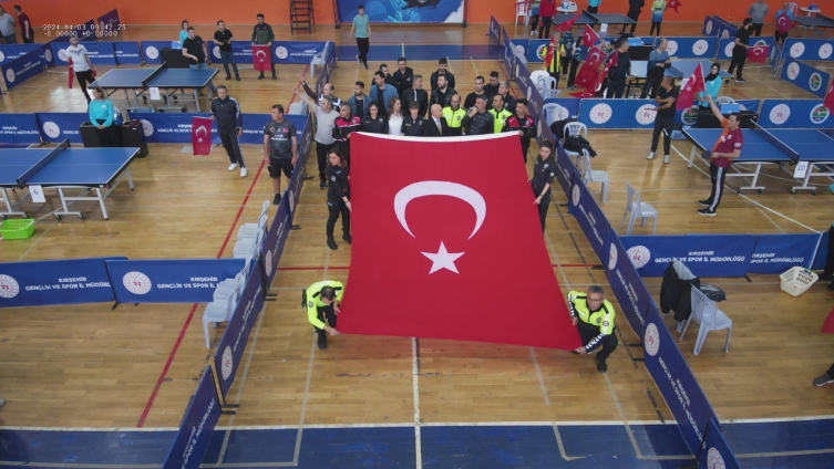 Kırşehir'de Polis Haftası dolayısıyla masa tenisi turnuvası