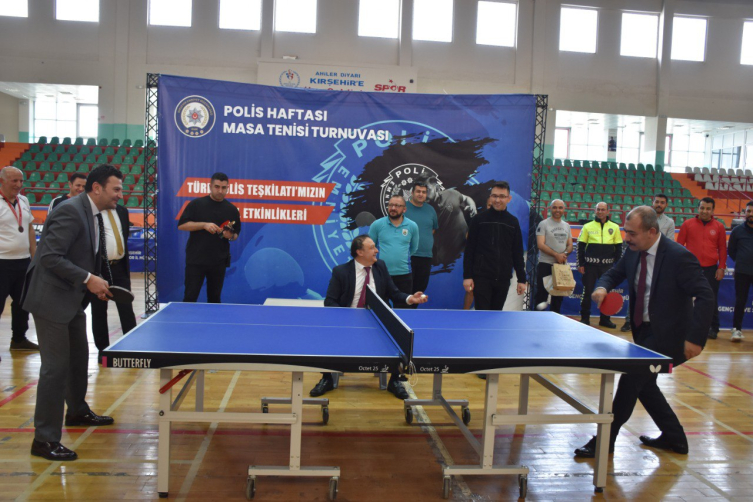 Kırşehir'de Polis Haftası dolayısıyla masa tenisi turnuvası