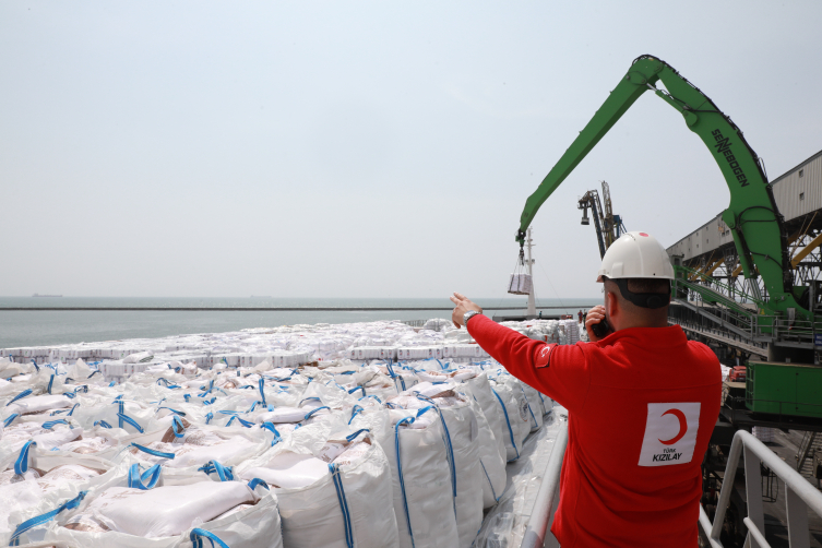 Türkiye'nin Gazze'ye yardımları sürüyor