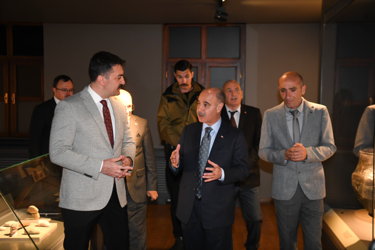 İçişleri Bakan Yardımcısı Aktaş Tunceli Müzesi'ni ziyaret etti