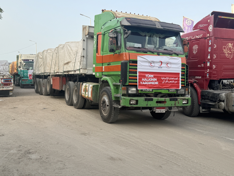 Türkiye'nin yardımları Gazze’ye doğru yola çıktı