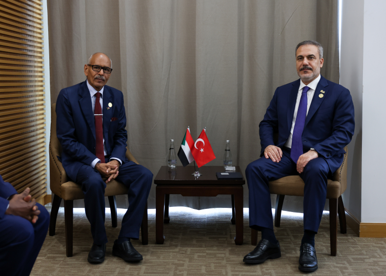 Bakan Fidan'ın Gambiya'da diplomasi trafiği devam ediyor