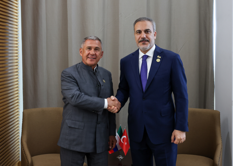 Bakan Fidan'ın Gambiya'da diplomasi trafiği devam ediyor