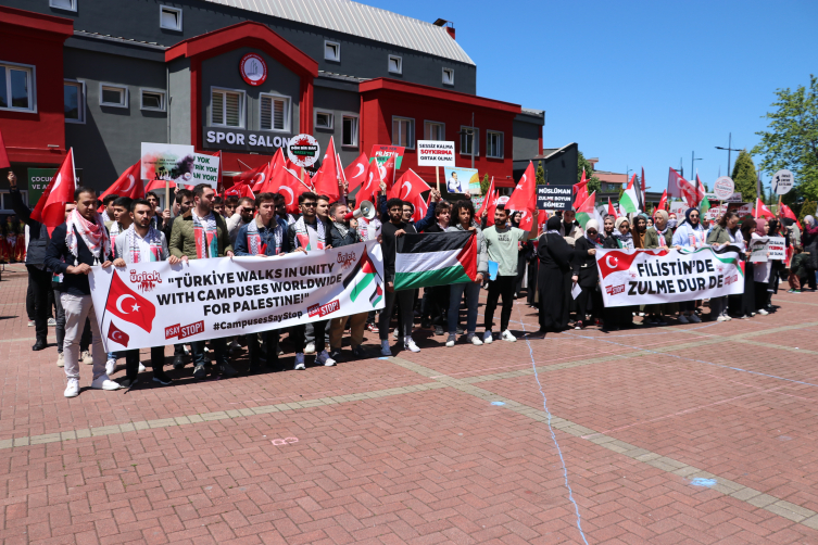 Zonguldak'ta üniversite öğrencileri İsrail'in saldırılarını protesto etti