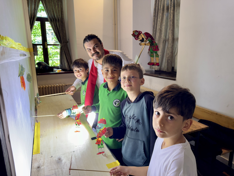 Trabzon'da "24. Uluslararası Karadeniz Tiyatro Festivali" çeşitli etkinliklerle devam etti