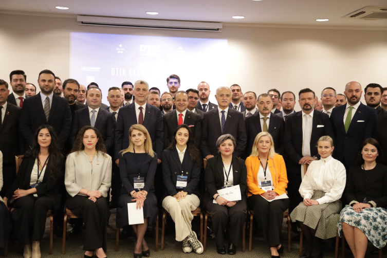 Bakan Ömer Bolat: AB için Türkiye asla küçümsenmeyecek bir ortak konumunda