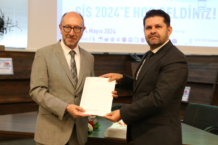 Eskişehir'de "10. Sağlık İletişim Sempozyumu" başladı