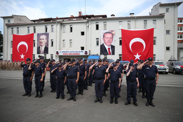 Rize'de 18 engelli birey temsili askerlik yaptı