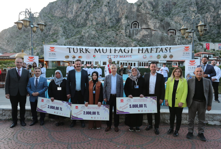 Amasya'da baklalı dolma yarışması yapıldı