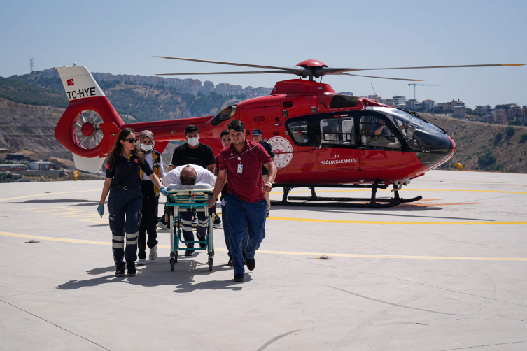 TSK'nın emektar pilotları hayat kurtarmak için yeniden havada
