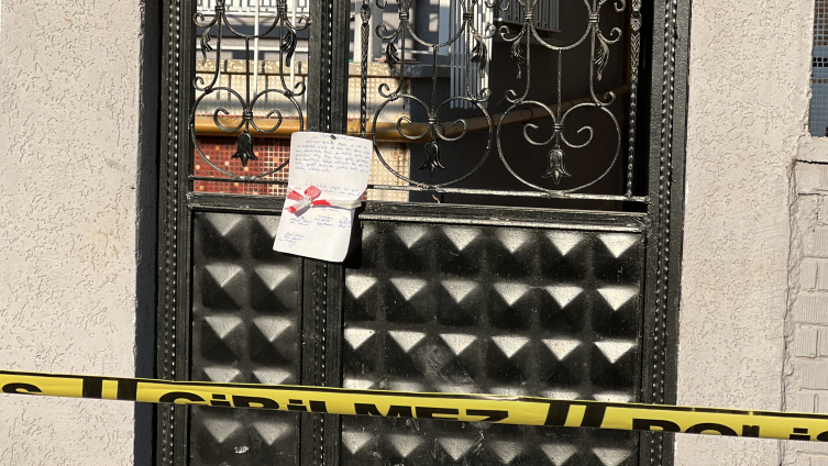 Hatay'da 16 daireli bina boşaltıldı