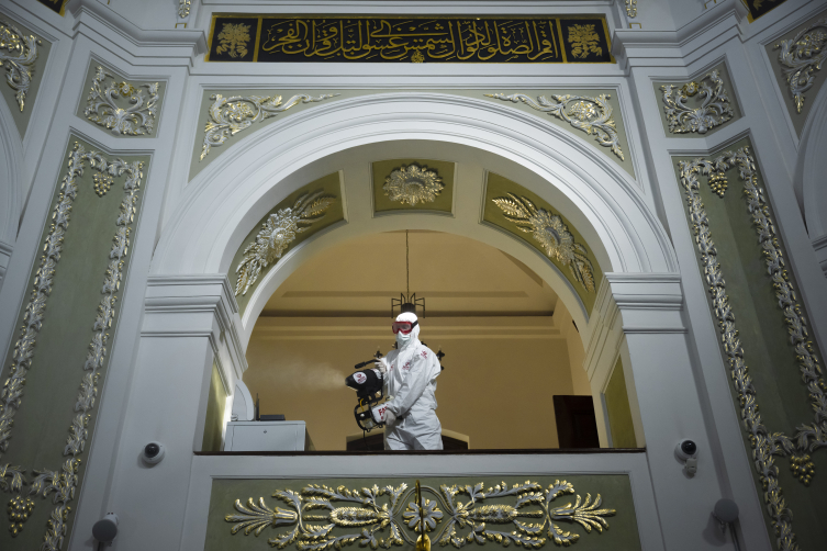 Hırka-i Şerif bugün ziyarete açılacak