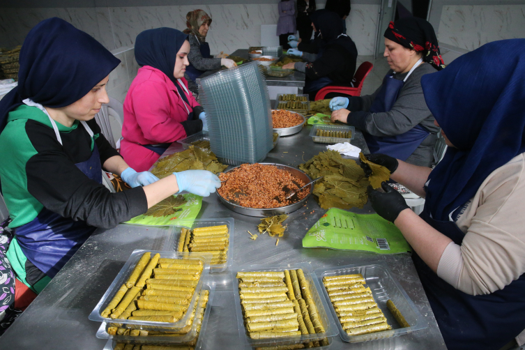 Tokat'ın coğrafi işaretli yaprağından yapılan sarmalar Avrupa'ya ihraç ediliyor