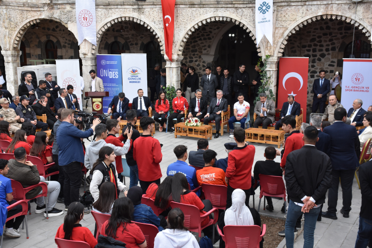 Bakan Bak: Ülkemiz, Avrupa'nın en modern stadyumlarına sahip