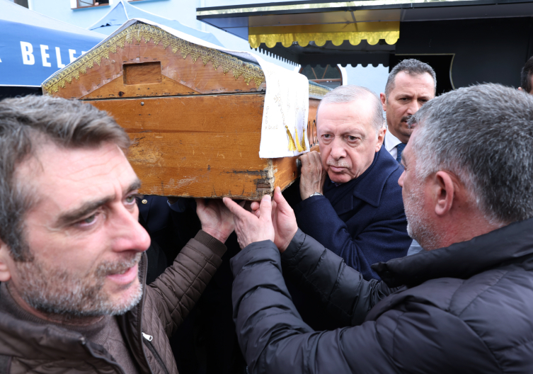 Cumhurbaşkanı Erdoğan, Burhan Abiş'in cenaze törenine katıldı