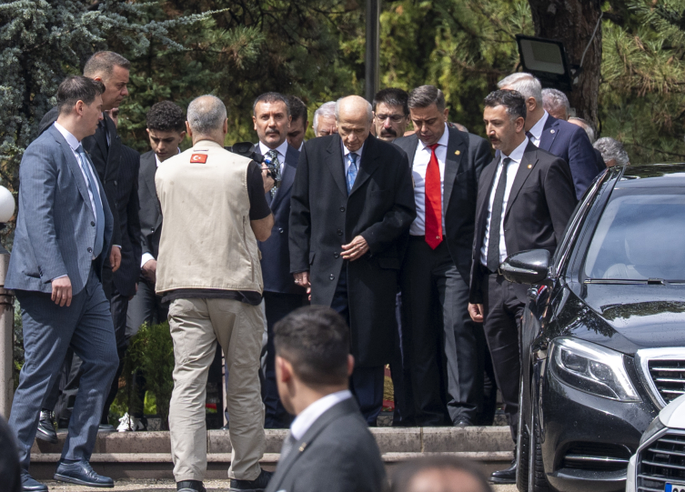 Devlet Bahçeli, istirahatin ardından mesaisine başladı