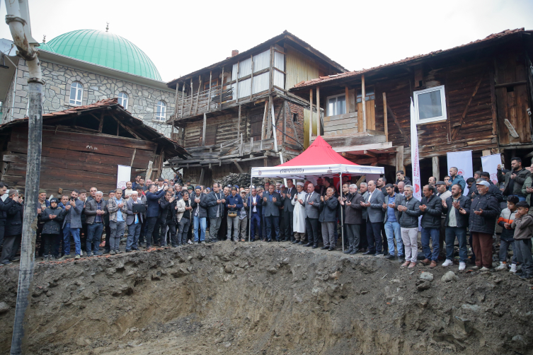 Şehidimizin annesine söz verdiği evin temeli atıldı