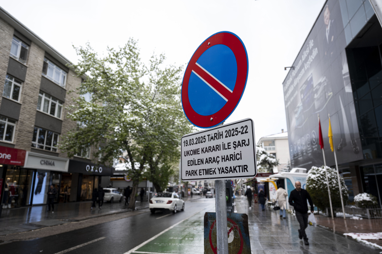 Ankara'da bazı elektrikli araç şarj istasyonlarına park yasağı
