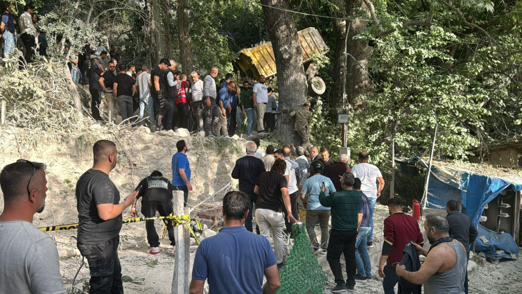Hatay'da kamyon uçuruma devrildi: 1 ölü, 1 yaralı