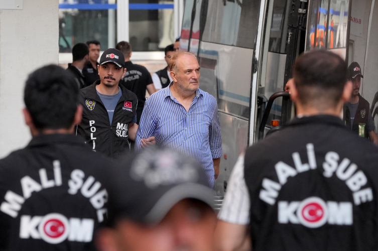 Aziz İhsan Aktaş suç örgütü soruşturmasında yakalanan zanlılar adliyede