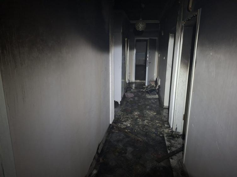 Ağrı'da yangın: Dumandan etkilenen 15 kişi kurtarıldı