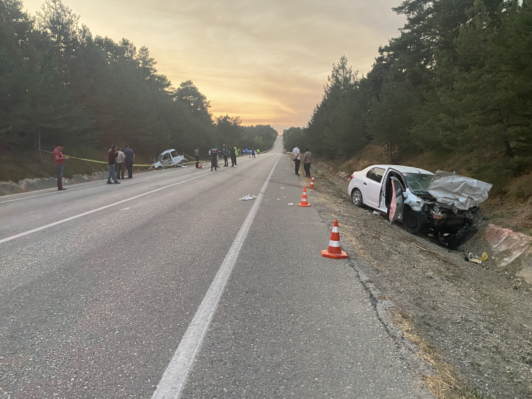 Kastamonu'da trafik kazası: 2 ölü, 5 yaralı