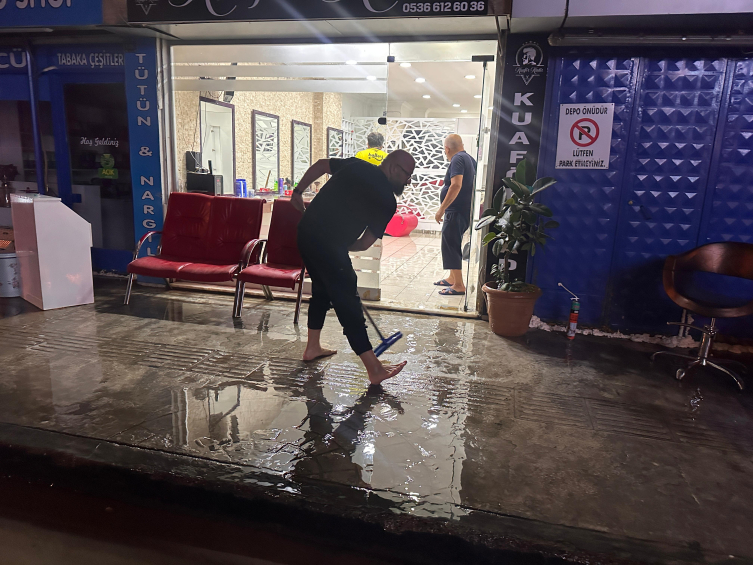 Ordu'da sağanak etkili oldu