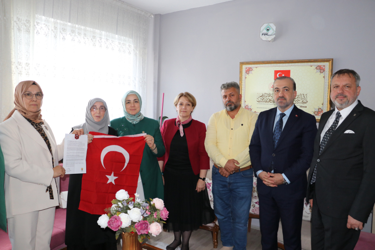 Cumhurbaşkanı Erdoğan'ın "Terörsüz Türkiye" mektubu şehit ailesine ulaştı