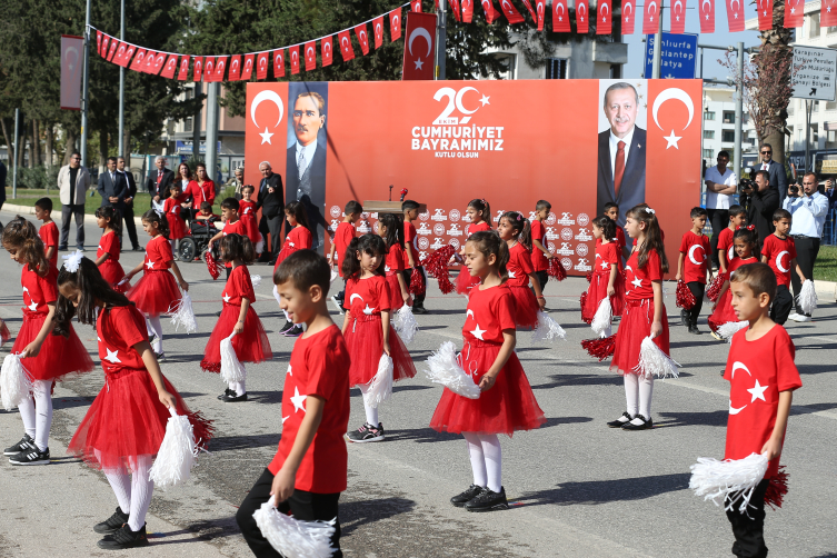Cumhuriyet Bayramı, coşkuyla kutlanıyor