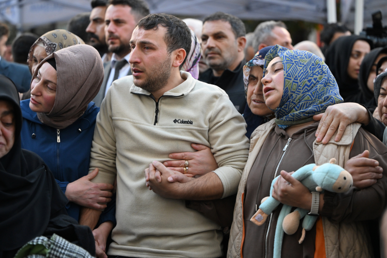 Bilir ailesinin 4 ferdi son yolculuğuna uğurlandı