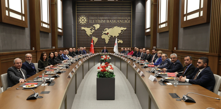 İletişim Başkanı Duran, Türkiye Basın Federasyonu heyetini kabul etti