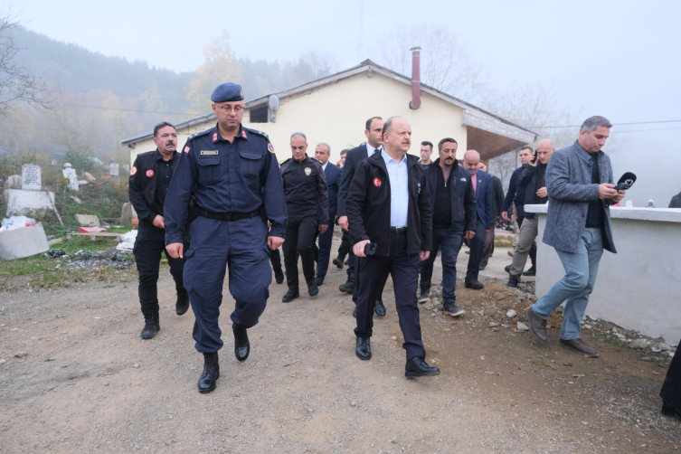 Kastamonu'da kaybolan anne ve oğlu aranıyor