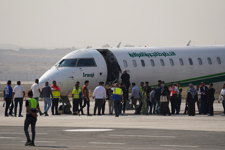 Musul Havalimanına 11 yıl sonra ilk uçak indi