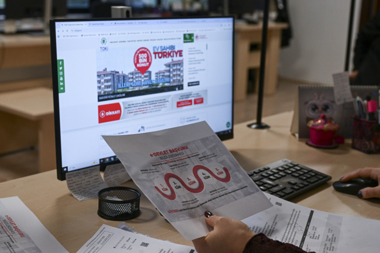 TOKİ çağrı merkezinde yoğun mesai